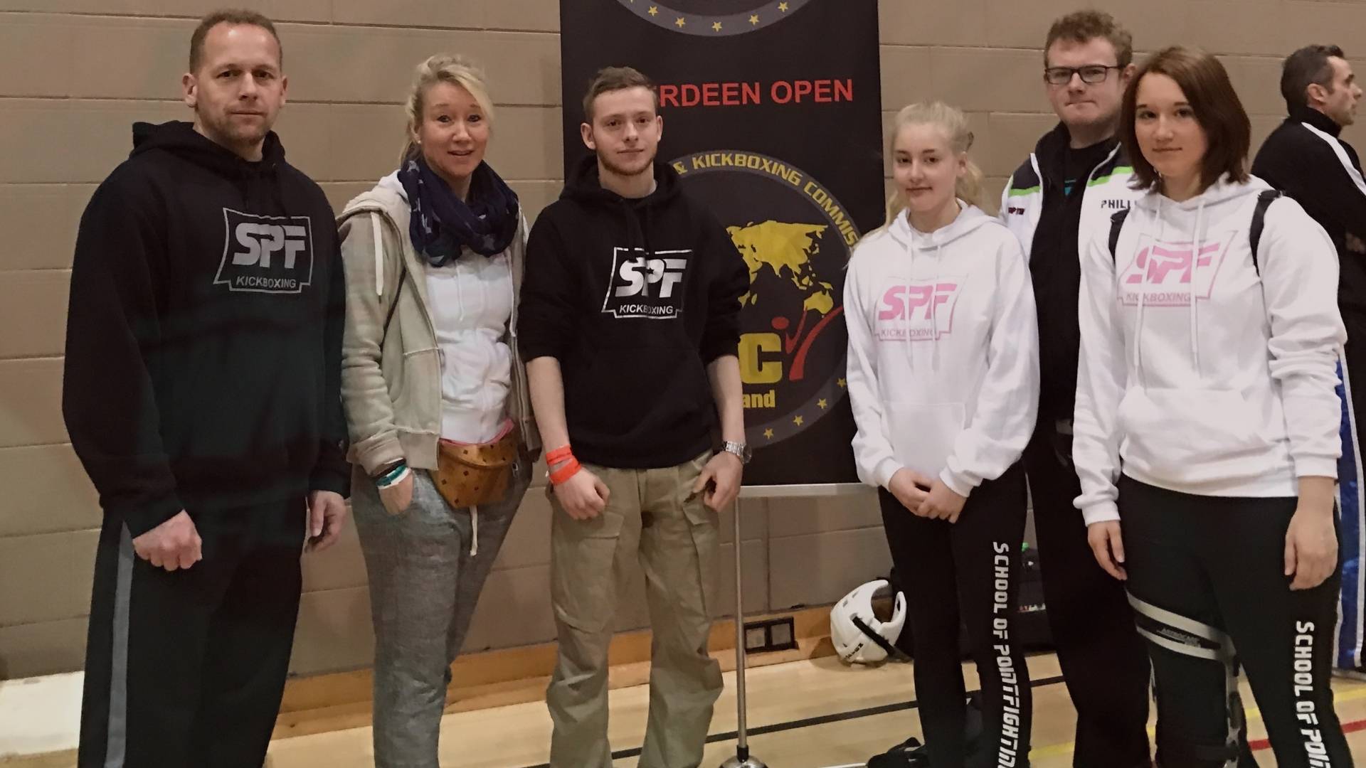 Erfahren Sie, wie wir Pointfighting, Lightcontact und den Formenbereich (Kata) nachhaltig unterstützen und weiterentwickeln.